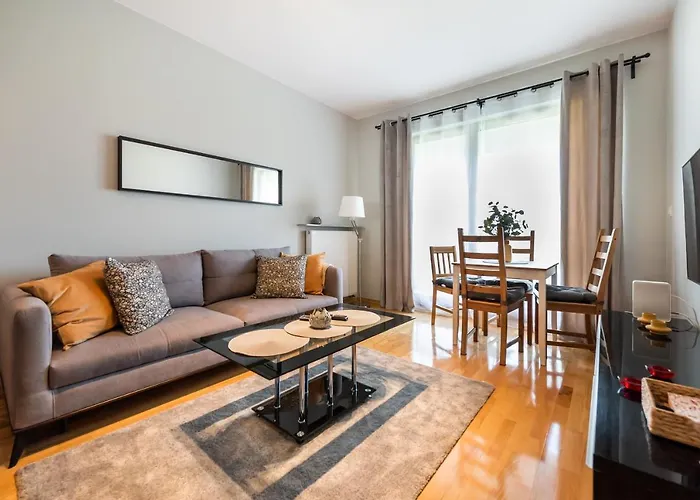 Wola Prime 2-Bedroom Apartment
