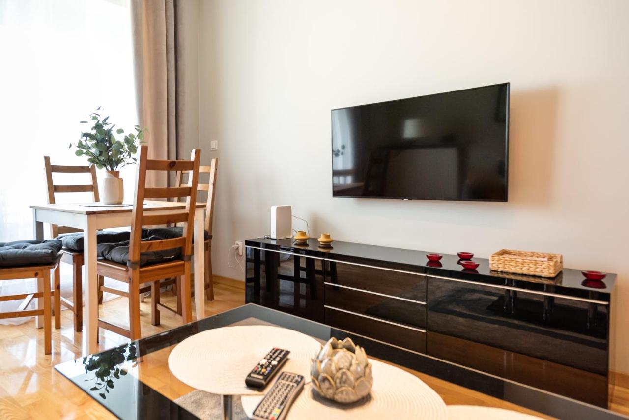 Apartment Wola Prime 2-bedroom