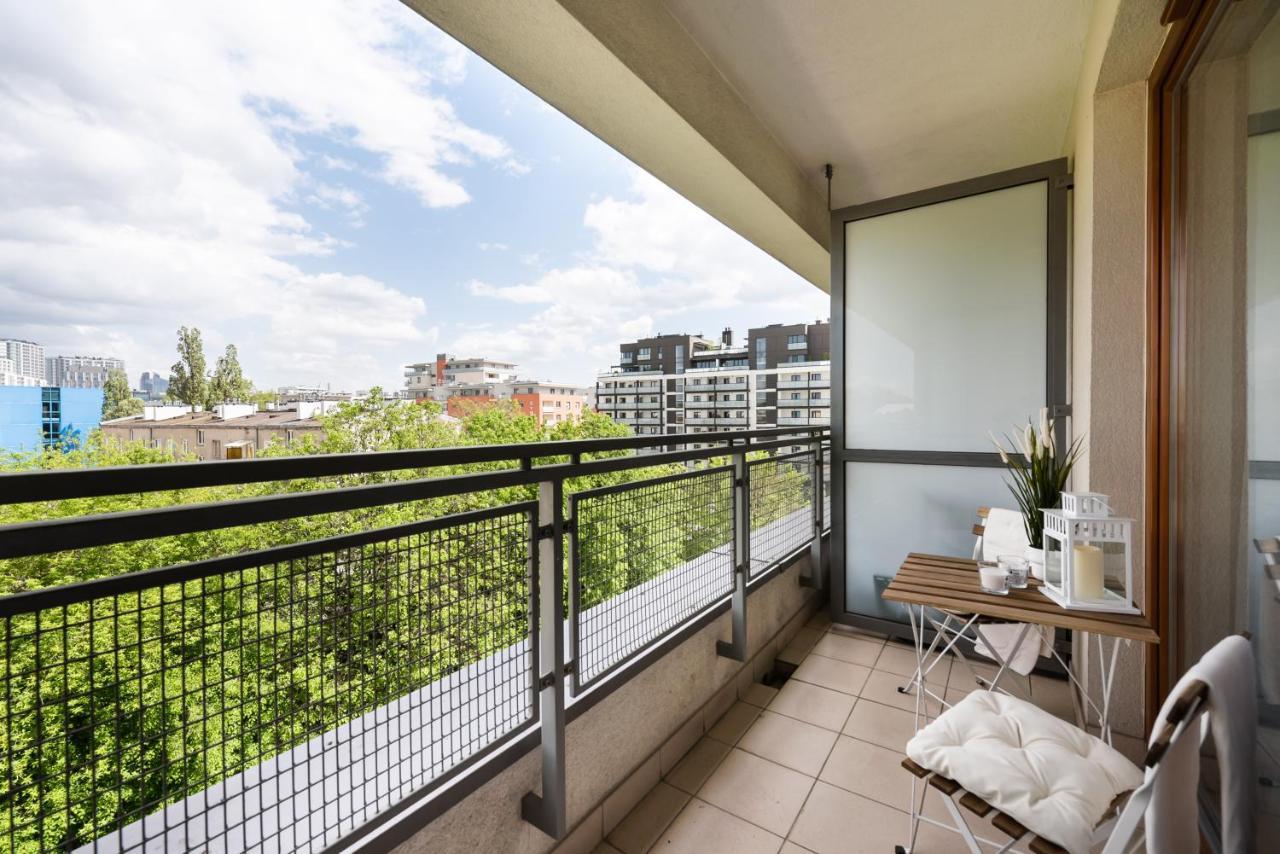Apartment Wola Prime 2-bedroom